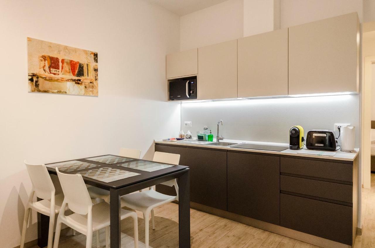 Colonna Home Bologna, Under The Two Towers מראה חיצוני תמונה