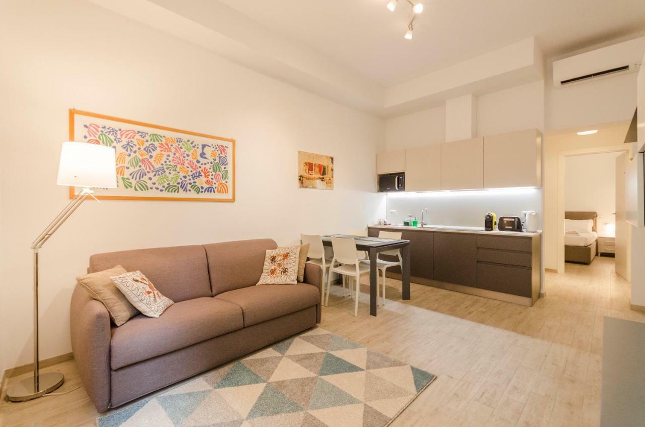 Colonna Home Bologna, Under The Two Towers מראה חיצוני תמונה